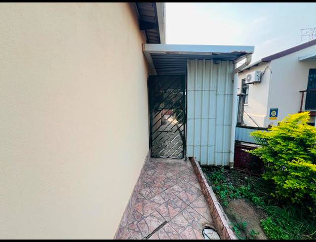 3 BEDROOM HOUSE FOR SALE IN HILLGROVE